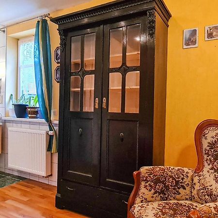 2 Bedroom Cozy Apartment In Suhl Esterno foto